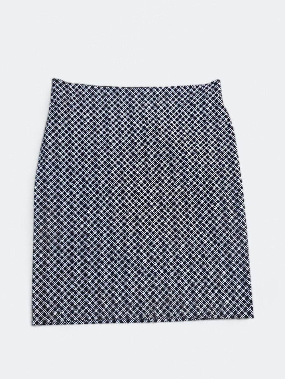 Studio Point Black & White Diamond Pattern Pencil Skirt - Size Medium